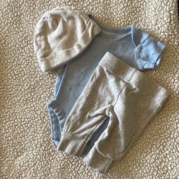 Newborn Boy Outfit - Picture 1 of 7